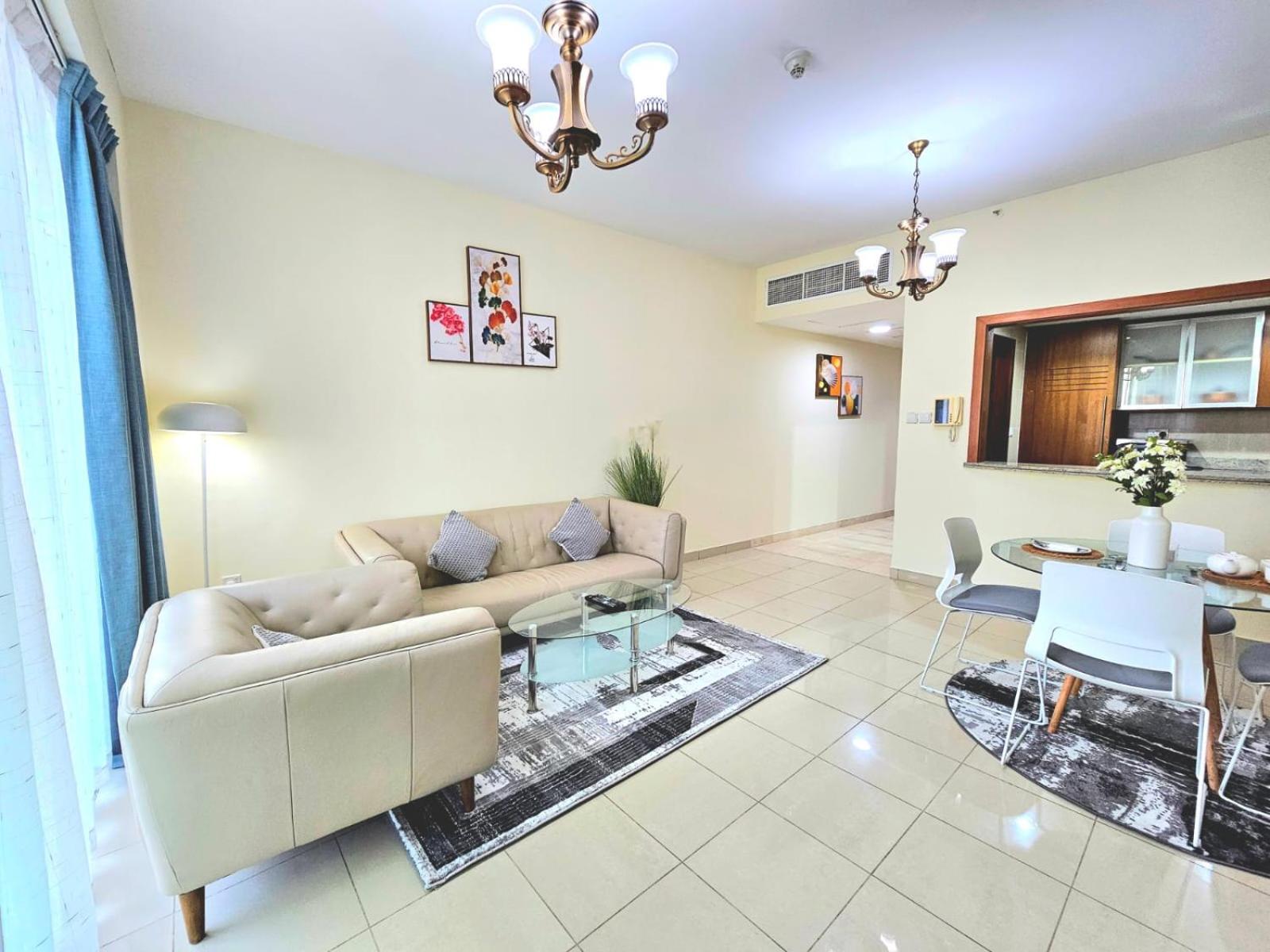 Trinity Holiday Homes - Standpoint Tower Downtown دبي المظهر الخارجي الصورة