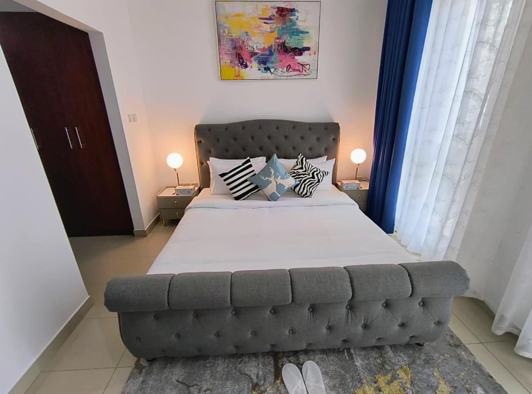 Trinity Holiday Homes - Standpoint Tower Downtown دبي المظهر الخارجي الصورة