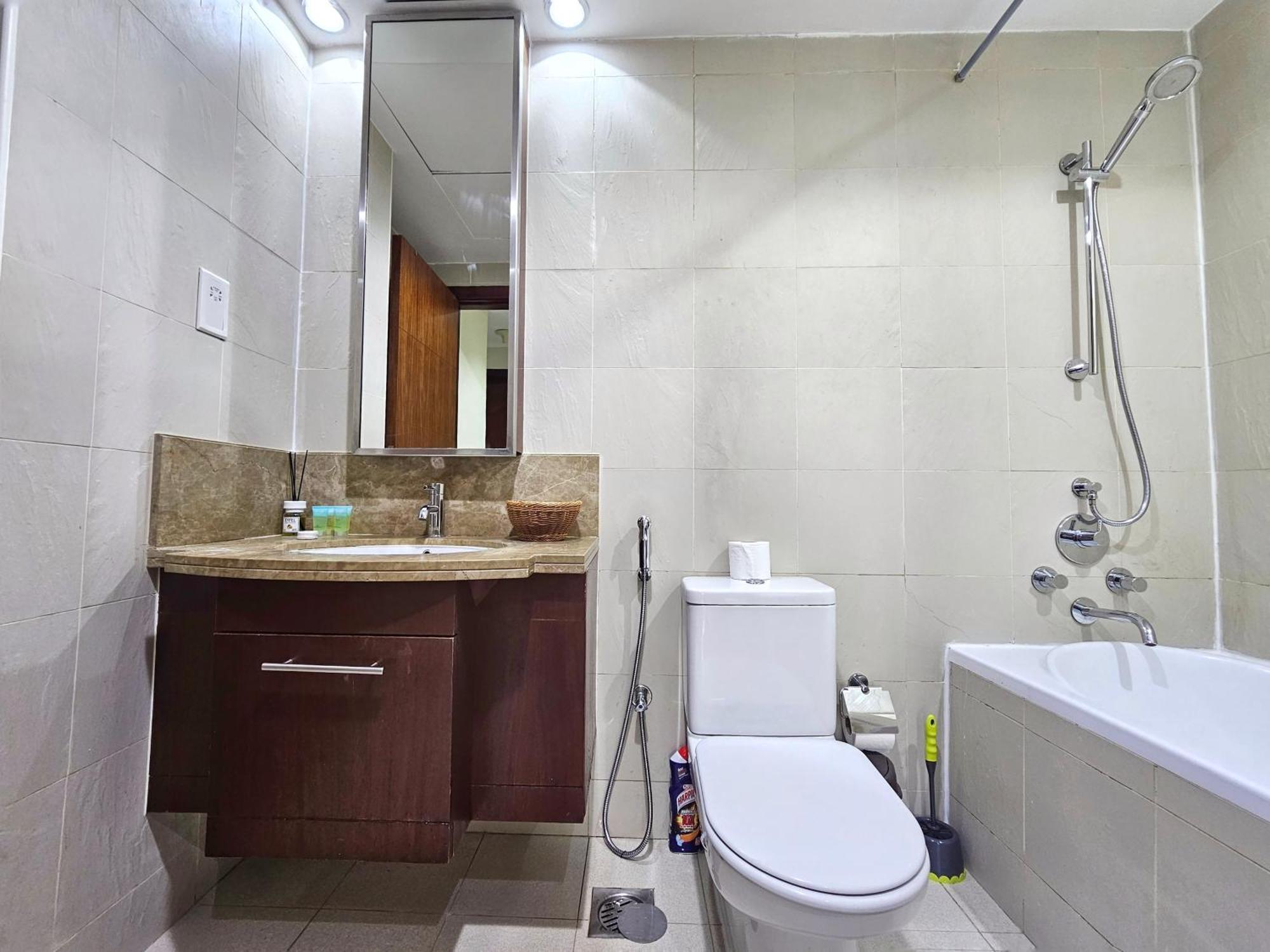Trinity Holiday Homes - Standpoint Tower Downtown دبي المظهر الخارجي الصورة